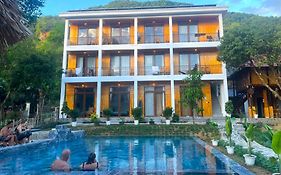 Meadow Mai Chau Homestay